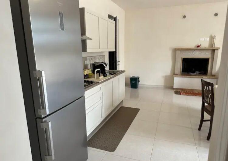 Casa Vacanze Leo Apartment ฟรานกาวิลลา ฟอนตานา ภายนอก รูปภาพ